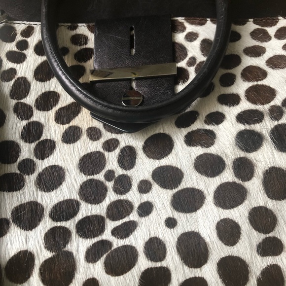 Milly Tote - Picture 3 of 9